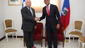 Martinelli anuncia aumento de vuelos y elogia a haitianos por reconstrucción