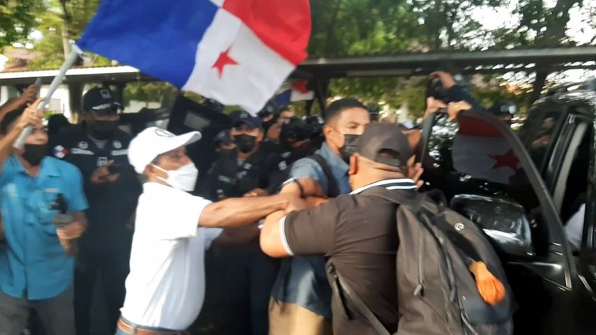 El viceministro Rognoni manifestó su preocupación por las acciones de algunos de los manifestantes.