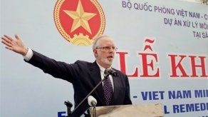 EEUU empieza a limpiar el defoliante Agente Naranja en Vietnam