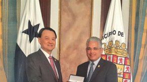 Embajador de Taiwán recibe la Llave de la Ciudad