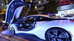 Corte Suprema india prohíbe venta de coches de lujo con diésel en Delhi