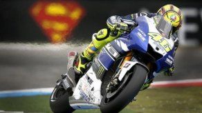 Valentino Rossi ganó el GP de Holanda; Lorenzo heroico
