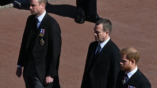 Sale a la luz qué se dijeron los príncipes Guillermo y Enrique en el funeral de su abuelo