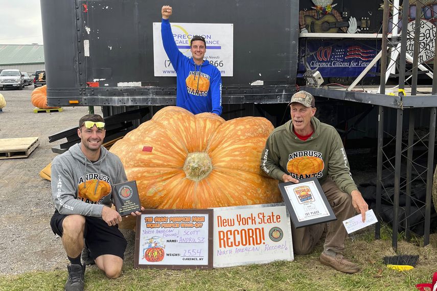 n productor en Italia posee el récord mundial de la calabaza más pesada.