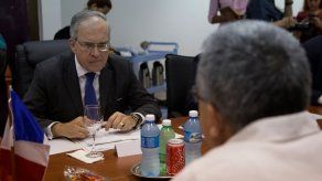 Cuba y Francia repasan relaciones y expresan voluntad de reforzar el diálogo