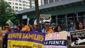 Activistas exigen reforma migratoria y continúan protestas en Murrieta