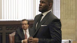Mujer detalla supuesto abuso sexual a manos de R. Kelly