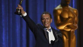 Agasajados hacen llamado a la igualdad en Oscar honorarios