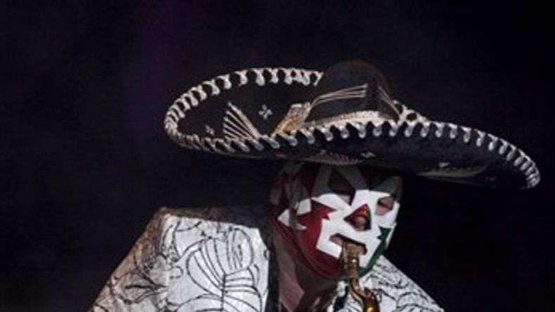 Vive Latino concluye con mensajes políticos y pro migrantes