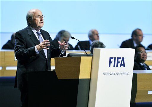 Blatter quiere alternativa a las definiciones por penales