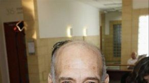 Ex primer ministro israelí Olmert condenado a un año de cárcel