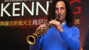 Kenny G pide el divorcio tras 20 años de matrimonio