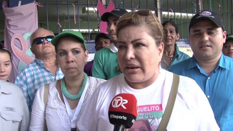 Alma Cortés arremete contra organización del CD y tilda elecciones de fracaso