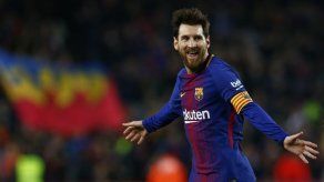 Messi y Suárez se lucen en goleada del Barcelona