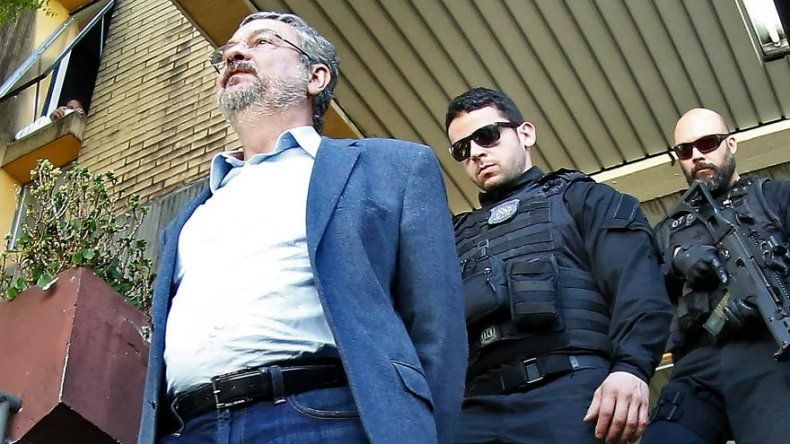 Condenan a exministro de Lula, Antonio Palocci, a 12 años de cárcel por corrupción