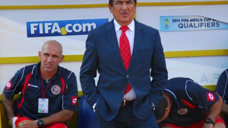 Técnico de selección de Costa Rica sufre robo de documentos