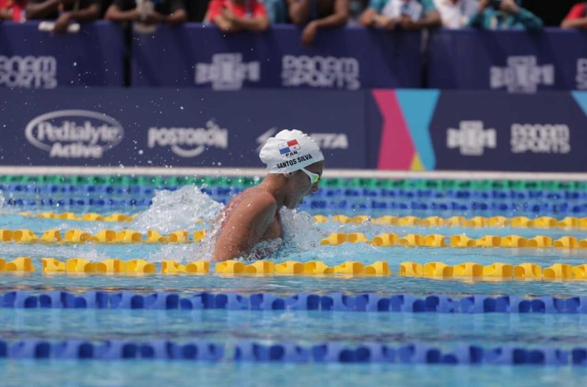 Juegos Panamericanos: La panameña Emily Santos clasifica a la final en la natación&nbsp;