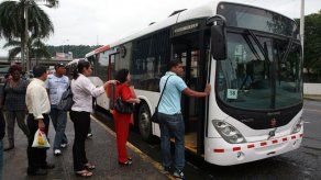 Crean subcomisión para consensuar vale de transporte