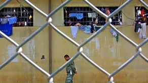 La titular del Ministerio de Gobierno reconoce que existe sobrepoblación en los centros penitenciarios.