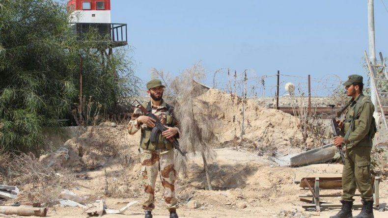 Ejército egipcio mata 10 insurgentes en desierto occidental