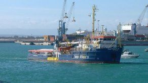 El barco de Sea-Watch y sus 47 migrantes llegan a la ciudad siciliana de Catania