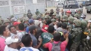 24 muertos por explosión en planta petroquímica mexicana