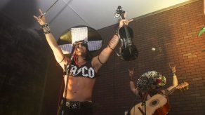 Metalachi: Sexo