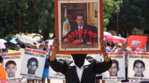 Marchan en México para reclamar restos de estudiante identificado