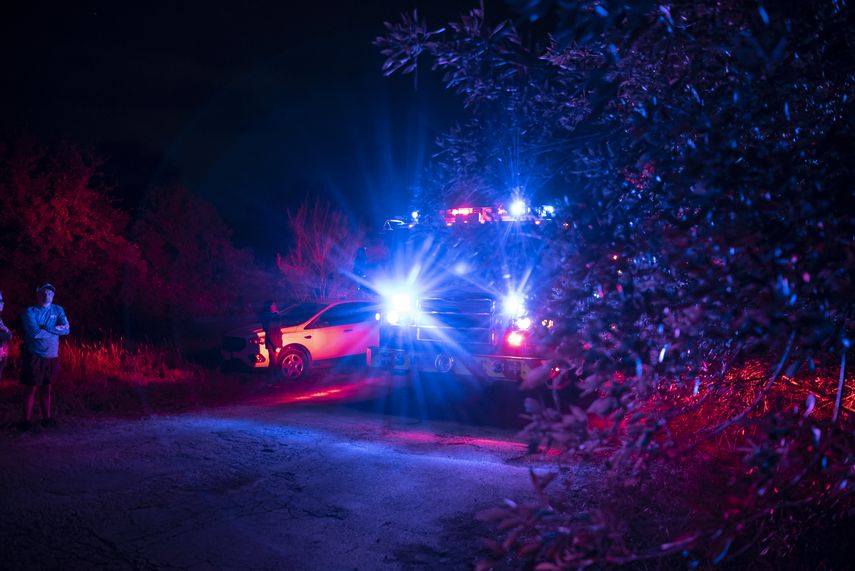 Las autoridades informaron que hay tres personas detenidas por el incidente.