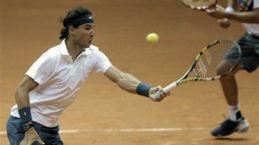 Nadal debuta en Brasil con victoria en dobles