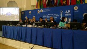 Seis países de OEA firman primera convención del mundo sobre personas mayores