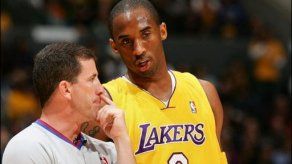 EU espera dejar atrás escándalo de árbitro corrupto