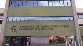 Médicos mexicanos extirparon tumor de casi 2
