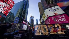 En Estados Unidos se han registrado 265,000 casos COVID-19 al día en promedio.