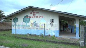 Asaltan COIF de La Chorrera a la vista de los niños con cuchillos y pasamontañas