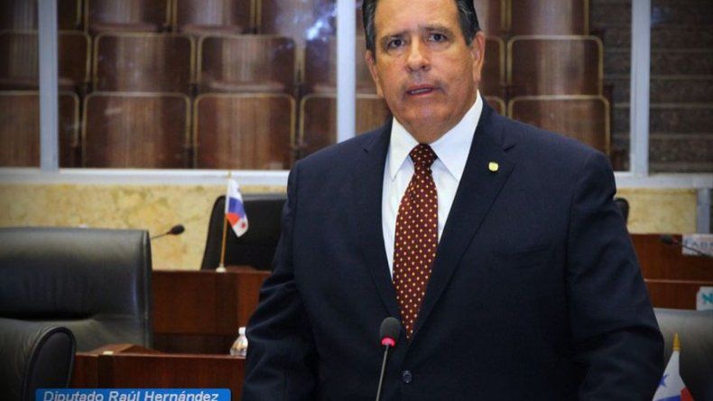 Artículos de Ley 120 de territorialidad fiscal nunca se discutieron en la Comisión, diputado Hernández