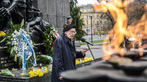 Polonia reacciona por declaraciones de FBI sobre Holocausto