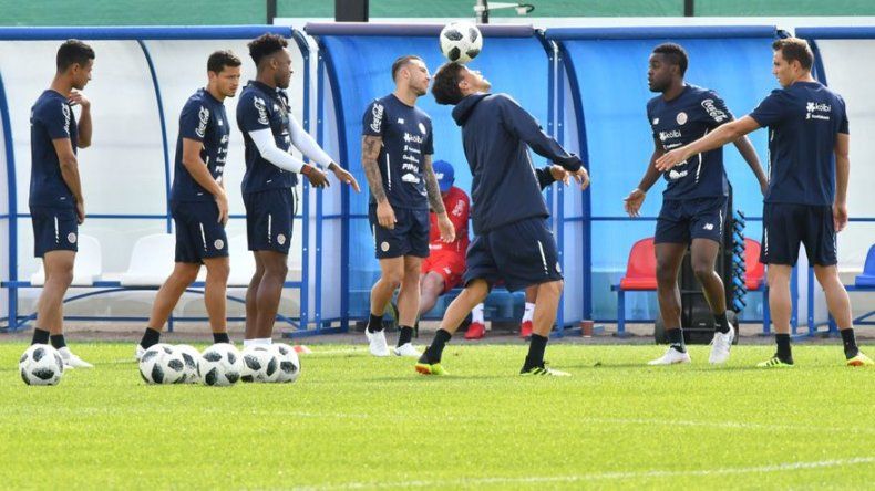 Costa Rica vuelve al trabajo tras la eliminación y defiende su legado