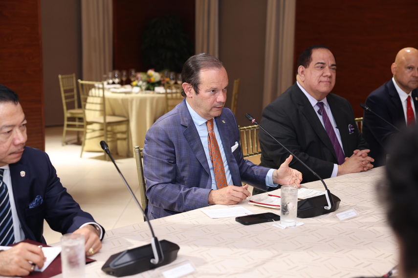 Canciller Javier Martínez Acha