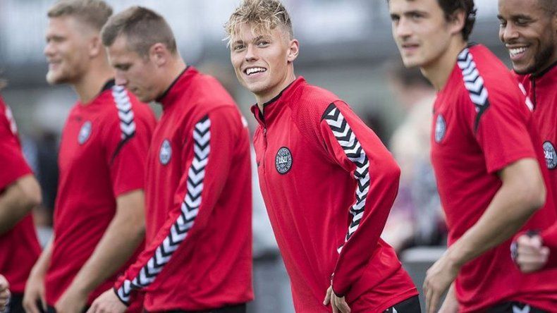 Dinamarca con Schmeichel, Kjaer, Eriksen y Bendtner para enfrentar a Panamá