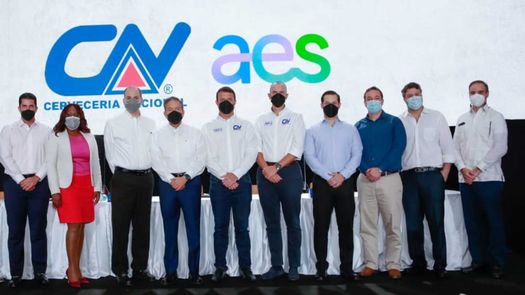 Cervecería Nacional iniciará con la producción Atlas Golden Light, marca referente de su portafolio de productos, con energía100% renovable a través del proyecto fotovoltaico Pesé Solar, propiedad de AES Panamá