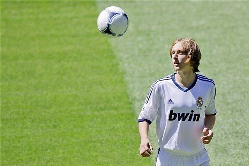 Supercopa: Madrid, por la remontada con Modric y Pepe