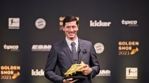 Lewandowski recibe la Bota de Oro