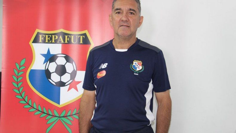 Shubert Pérez nombrado técnico de la selección de Fútbol Playa