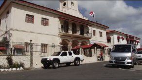 Abogado intentó entrar a cárcel de Penonomé con cargadores en las medias