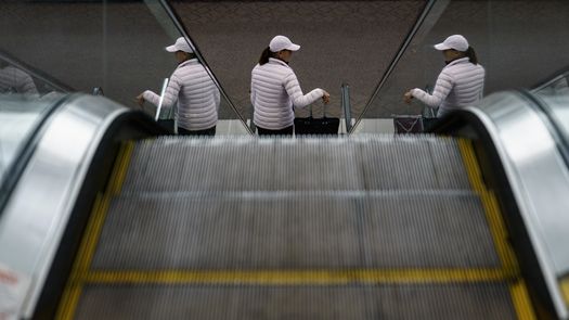 La Administración de Seguridad en el Transporte dejó de exigir el uso de las mascarillas y el Departamento de Justicia anunció el martes que no apelará el fallo a menos que los Centros para el Control y la Prevención de Enfermedades determinen que todavía es necesario.