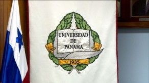 UP refuerza apoyo al Minsa con otro congelador para almacenar vacunas contra COVID-19