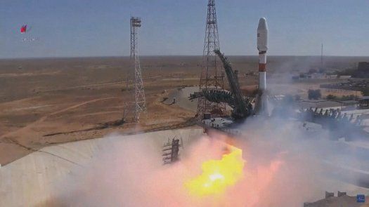 Rusia lanza satélite iraní en medio de temores por guerra en Ucrania