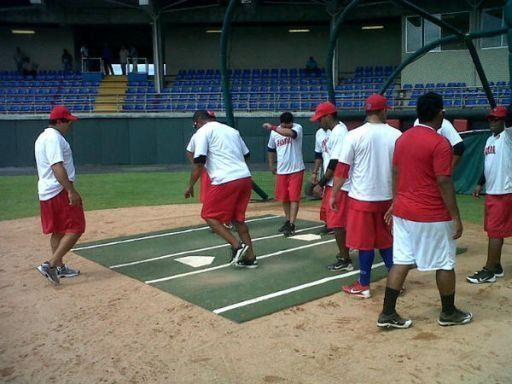 Rubén Rookie Tejada y Manny Acosta se reportan a prácticas de Panamá