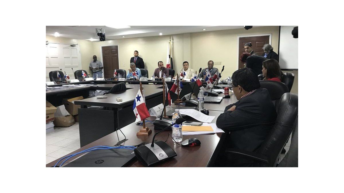 Aprueban traslado de B/. 4 millones al TE para capacitar a personal que laborará en primarias